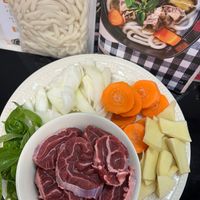 可能是麵和顯示的文字是「 a 」的圖像