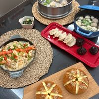 可能是豆腐、港式點心、火鍋和文字的圖像