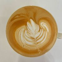 可能是咖啡和咖啡杯的圖像