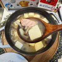 可能是豆腐、火鍋和文字的圖像
