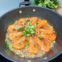 可能是蝦、西班牙大鍋飯和炒飯的圖像