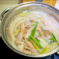 可能是香菇、粥、麵、拉麵和火鍋的圖像