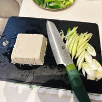 可能是刀和豆腐的圖像