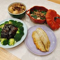 可能是炒飯、豆腐和文字的圖像