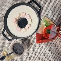 可能是起司火鍋、鬆餅機和文字的圖像
