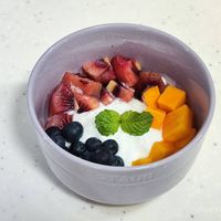 可能是草莓和甜點的圖像