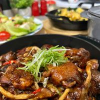 可能是燉小牛膝的圖像
