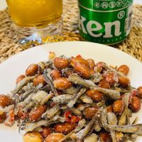 可能是鯷魚和文字的圖像