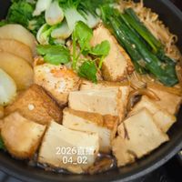 可能是豆腐、拉麵、火鍋和顯示的文字是「 2026直播 2026 5直播 04_02 」的圖像