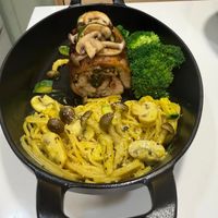 可能是義大利麵的圖像