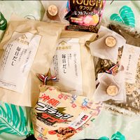 可能是薄脆餅乾和文字的圖像