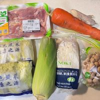 可能是麵、香菇、豆腐和文字的圖像