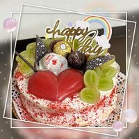可能是草莓、紅心、蛋糕和文字的圖像