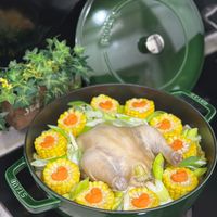 可能是食物和顯示的文字是「 SIUB TUE 8ก FAng FAng 」的圖像