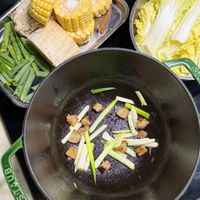 可能是豆腐和顯示的文字是「 M S 」的圖像