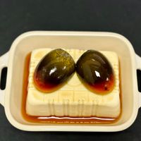 可能是豆腐、甜點和蛋黃的圖像