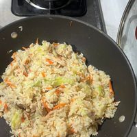可能是印度香料飯和炒飯的圖像
