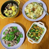 可能是豆腐和炒飯的圖像