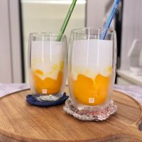 可能是飲料和甜點的圖像