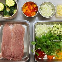 可能是食物和顯示的文字是「 Rebecca's Rebecca'sHedonism Hedonism 」的圖像