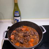 可能是燉小牛膝的圖像