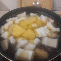 可能是甜點、粥和豆腐的圖像