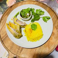 可能是印度香料飯和北非小米飯的圖像