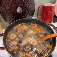 可能是香菇、粥和麵的圖像