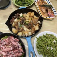 可能是燉小牛膝的圖像
