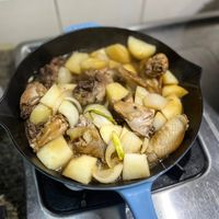 可能是燉小牛膝的圖像