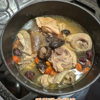 可能是顯示的文字是「香菇鷄肉麵線」的圖像