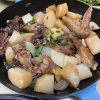 可能是燉小牛膝的圖像