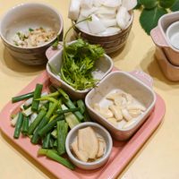 可能是豆腐、粥、火鍋、紫蘇和顯示的文字是「 ផទ SUULE STAUB STAUB VivoX300Pro|ZEISS VIVO X300 Pro ZEISS 民享皇高雄市 民享里 高雄市 2026/06/0211:09 11:09 民享里雄市2026/06/021109 」的圖像