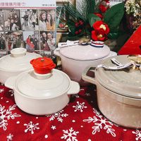 可能是火鍋、慢燉鍋和文字的圖像