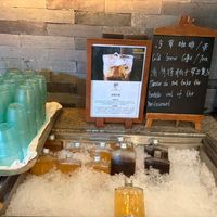 可能是飲料和文字的圖像