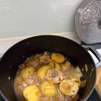 可能是燉小牛膝的圖像