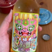 可能是愛爾啤酒、啤酒和文字的圖像