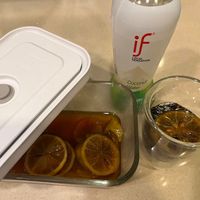 可能是飲料和顯示的文字是「 if 1o SENSATION PENSATI TION Coconul D 」的圖像
