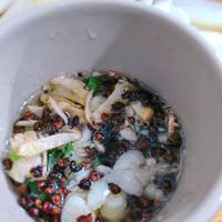 可能是粥、拉麵和魚卵的圖像