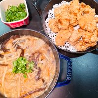 可能是拉麵、火鍋、豆腐、麵和文字的圖像