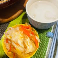 可能是麵、香菇、豆腐、拉麵和粥的圖像