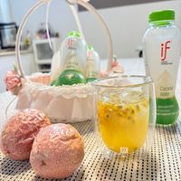 可能是飲料、藥物和文字的圖像