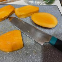 可能是刀和食物的圖像