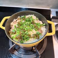 可能是燉小牛膝、印度香料飯、炒飯和西班牙大鍋飯的圖像