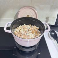 可能是義大利麵和顯示的文字是「 nav'S COYES G-2522G SAKURA 」的圖像
