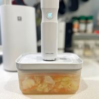 可能是顯示的文字是「热 茂 ZWILLING 」的圖像